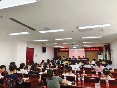 初心不改，服務(wù)先行——湘潭市家庭教育與婚姻咨詢(xún)協(xié)會(huì)成功換屆并持續(xù)提升教育咨詢(xún)服務(wù)